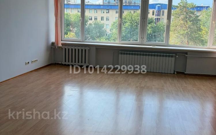 Свободное назначение, офисы, магазины и бутики · 39 м² за 273 000 ₸ в Алматы, Алмалинский р-н — фото 3