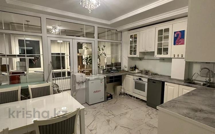 2-бөлмелі пәтер · 107 м² · 3/13 қабат, ул. Абдуллы Розыбакиева 283А, бағасы: 80 млн ₸ в Алматы, Бостандыкский р-н — фото 2