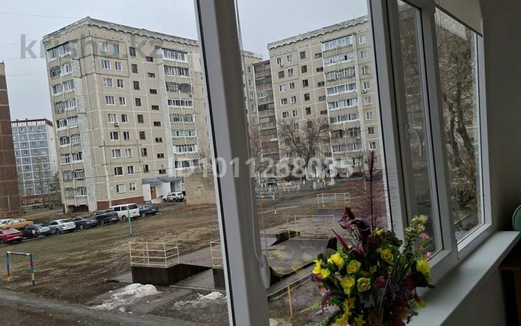 4-комнатная квартира · 86.2 м² · 2/5 этаж, 6 микрорайон 15 за 24 млн ₸ в Лисаковске — фото 2