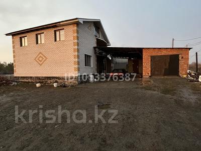 Отдельный дом · 5 комнат · 200 м² · 12 сот., Алтынсарина 23 — Пересечения Сатпаева и Әлфараби 18 регион за 45 млн ₸ в Усть-Каменогорске