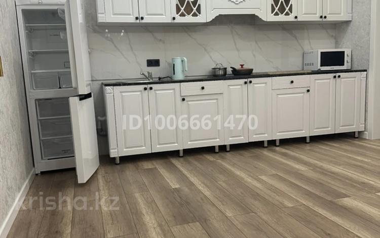 2-комнатная квартира · 53 м², Толе Би 35/1 — Назарбаев университет, Смолл, Барыс Арена за 250 000 ₸ в Астане, Нура р-н — фото 2
