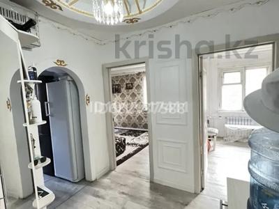3-бөлмелі пәтер · 64 м², Майкудук, 13й микрорайон 30 — Магазин Мактуб остановка, бағасы: 15 млн ₸ в Караганде, Алихана Бокейханова р-н