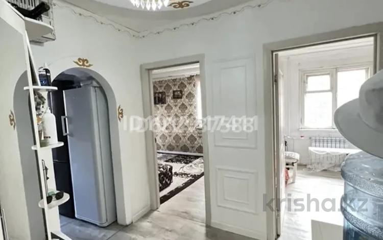 3-бөлмелі пәтер · 64 м², Майкудук, 13й микрорайон 30 — Магазин Мактуб остановка, бағасы: 15 млн ₸ в Караганде, Алихана Бокейханова р-н — фото 28