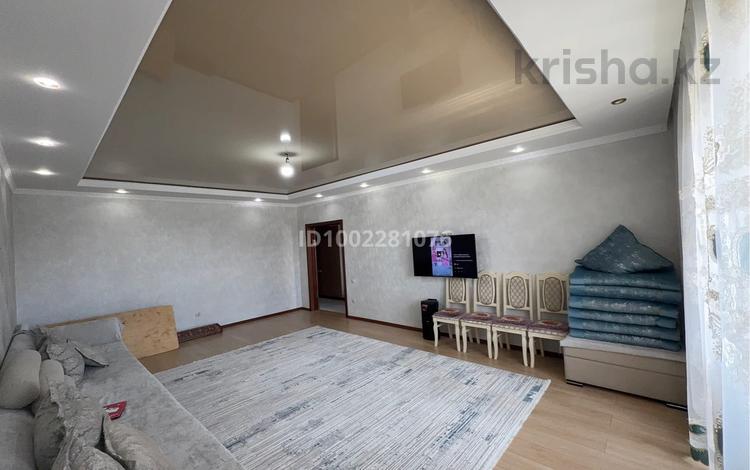 3-бөлмелі пәтер · 115 м² · 5/5 қабат, мкр. Алтын орда 9/3 к1, бағасы: 39 млн ₸ в Актобе — фото 2