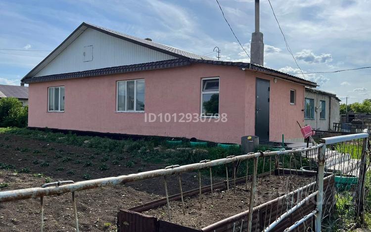 Отдельный дом · 4 комнаты · 100 м² · 35 сот., улица — Село Карабулак за 11 млн ₸ в Степногорске — фото 2