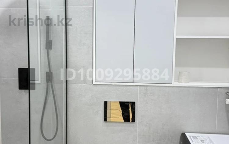 2-комнатная квартира · 62.8 м² · 6/9 этаж, Толеметова 106/3 — Тулемотова-Бокейханова за 250 000 〒 в Шымкенте, Абайский р-н — фото 2