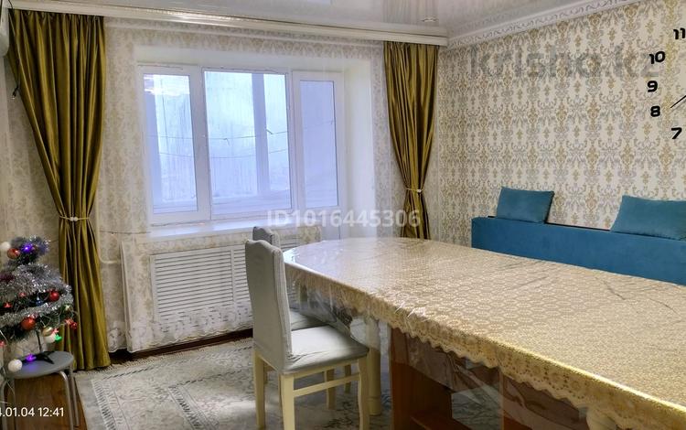 4-комнатная квартира · 95 м² · 4/5 этаж, мкр. Зачаганск пгт, С. Сейитов 23 — мкр. 20 школа за 20 млн ₸ в Уральске — фото 2