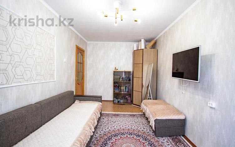 2-комнатная квартира, 43 м², 4/4 этаж, мкр Коктем-2, Байзакова за 28.5 млн 〒 в Алматы, Бостандыкский р-н — фото 2