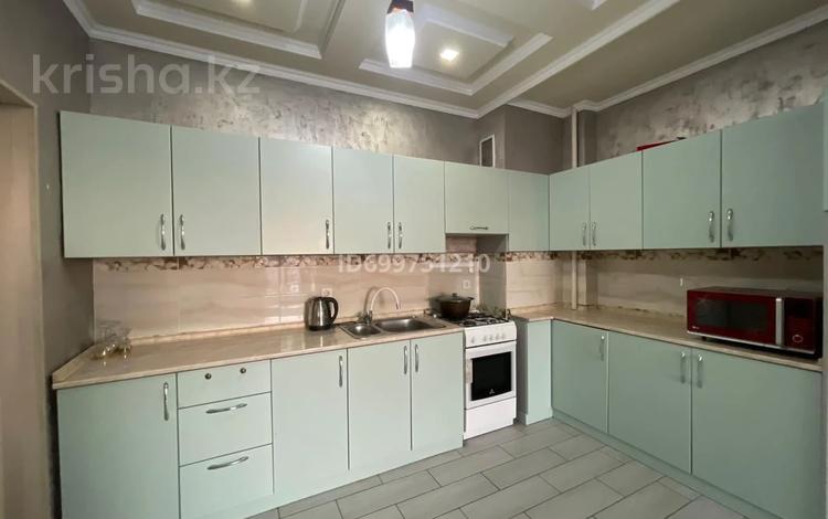 2-бөлмелі пәтер · 65 м² · 3/12 қабат, мкр Нурсат 2, Мкр Нурсат 2 Назарбаева 18 — Шаяхметова, бағасы: 34.9 млн ₸ в Шымкенте, Каратауский р-н — фото 4