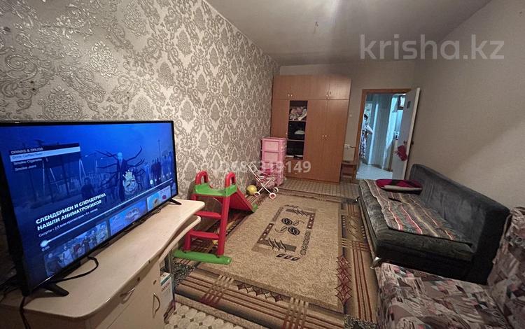1-комнатная квартира, 35 м², 5/6 этаж, Бауржан момышулы 12 за 6 млн 〒 в Аксу — фото 2
