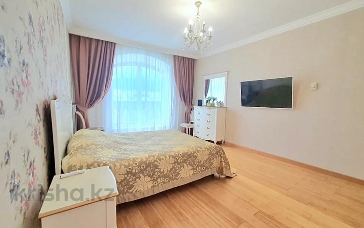 3-бөлмелі пәтер, 107 м², 6/6 қабат, мкр Мирас, Мкр. Мирас 157, бағасы: 105 млн 〒 в Алматы, Бостандыкский р-н — фото 2