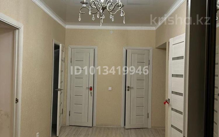 3-бөлмелі пәтер · 90 м² · 2/9 қабат, мкр. Алтын орда 20д, бағасы: 37.5 млн ₸ в Актобе — фото 2