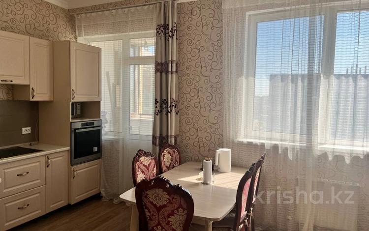 3-бөлмелі пәтер · 102 м² · 4/9 қабат, Тауелсиздик 21-25, бағасы: ~ 83 млн ₸ в Астане, Сарайшык р-н — фото 2