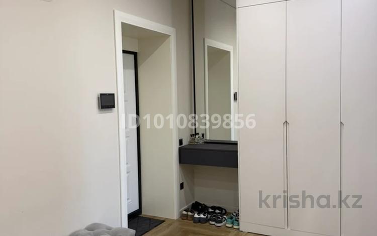 3-бөлмелі пәтер · 106.3 м² · 9/10 қабат, Бауыржан Момышулы 15/2, бағасы: 65 млн ₸ в Караганде, Казыбек би р-н — фото 2