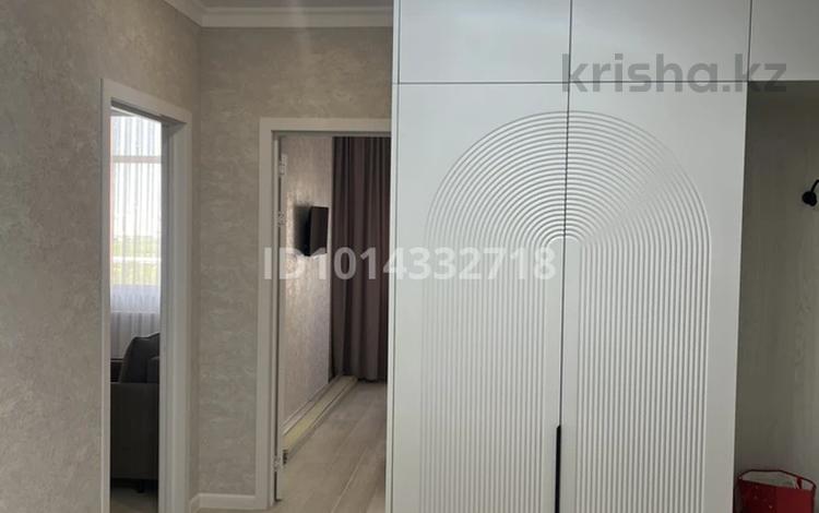 2-комнатная квартира · 70 м² · 12/17 этаж, ул. Туран 50/3 за 420 000 ₸ в Астане, Есильский р-н — фото 2