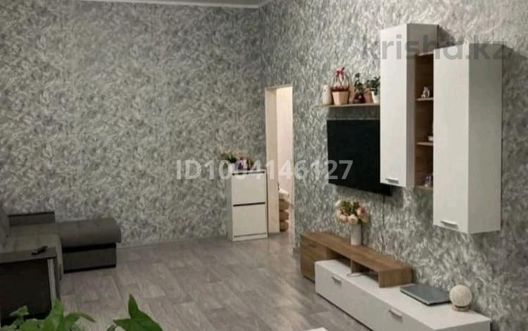 2-бөлмелі пәтер · 56 м² · 1/2 қабат, Абылай Хана 26 — Возле красной шапочки, бағасы: 8.5 млн ₸ в Текели — фото 2