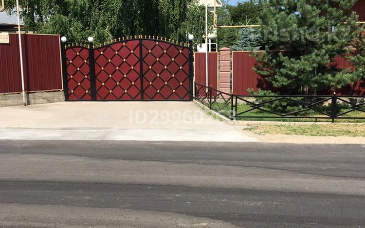 Отдельный дом · 7 комнат · 300 м² · 30 сот., Ключевая 33 за 90 млн ₸ в  — фото 12