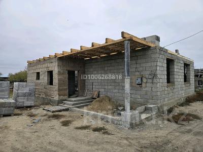 Отдельный дом · 4 комнаты · 200 м² · 6 сот., Восточный правый 5184 за 10 млн 〒 в Семее