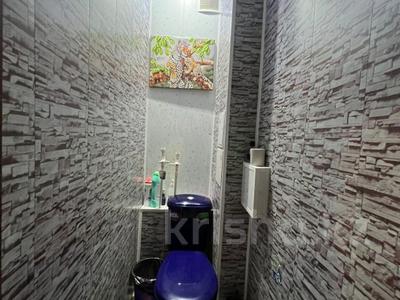 2-бөлмелі пәтер · 49.2 м² · 4/10 қабат, мкр 11, бағасы: 14 млн ₸ в Актобе