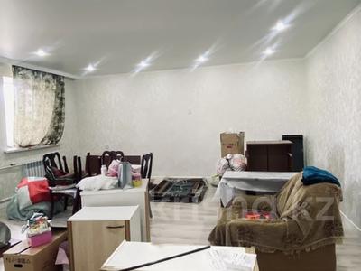 3-бөлмелі пәтер · 80 м² · 2/5 қабат, Аскарова 227 — возле мечети Шейх Зеннун,тд Орда, бағасы: 18.9 млн ₸ в Таразе