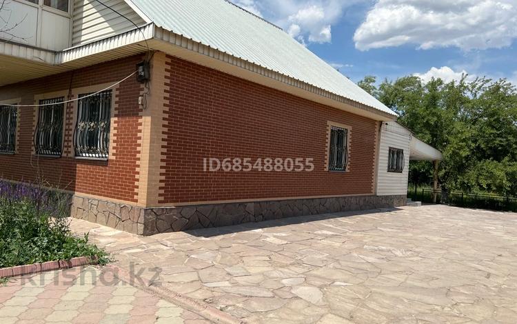 Отдельный дом · 8 комнат · 220 м² · 10 сот., Жаналык за 320 000 ₸ в Каскелене — фото 2