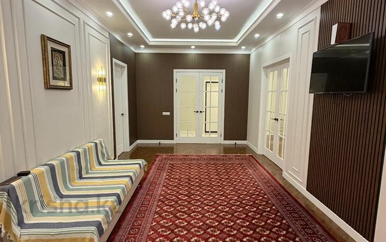 3-комнатная квартира · 166.3 м² · 10/10 этаж, Мкр. 18А 1 за 65 млн ₸ в Актау, 18-й мкр  — фото 2