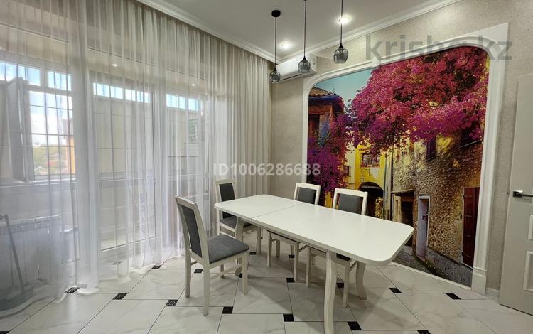3-комнатная квартира · 100 м² · 4/4 этаж, Скоробогатова за 46 млн ₸ в Уральске — фото 2