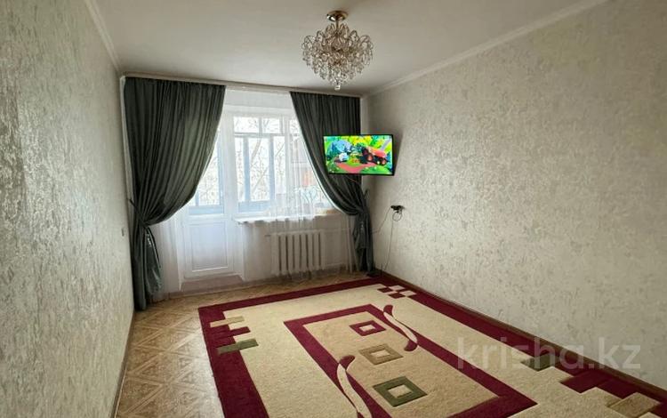 3-комнатная квартира · 48.5 м² · 5/5 этаж, мкр 4 за 18.1 млн 〒 в Уральске — фото 10