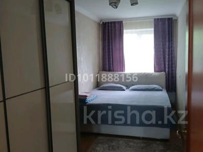 2-бөлмелі пәтер · 54 м² · 3 қабат, Просп. Абылай хана 27, бағасы: 15 000 ₸ в Алматы, Алмалинский р-н
