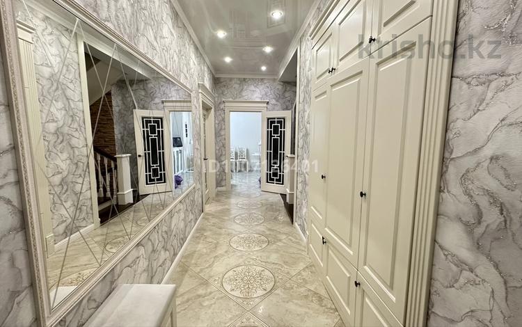 Отдельный дом · 6 комнат · 291.3 м² · 15 сот., Шарипова 15 за 95 млн 〒 в Павлодаре — фото 2