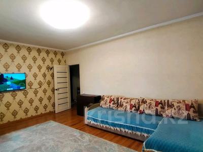 2-комнатная квартира, 64 м², 6/6 этаж, мкр Кокжиек за 23 млн 〒 в Алматы, Жетысуский р-н