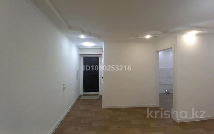 2-бөлмелі пәтер · 41.9 м² · 1/4 қабат, Майкудук — 11 квартал, бағасы: 12.8 млн ₸ в Караганде, Алихана Бокейханова р-н — фото 2