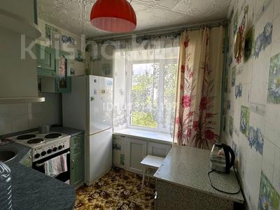 2-бөлмелі пәтер · 42 м² · 4/5 қабат, 2 мкр 42 — Центр, бағасы: 2.6 млн ₸ в Качаре