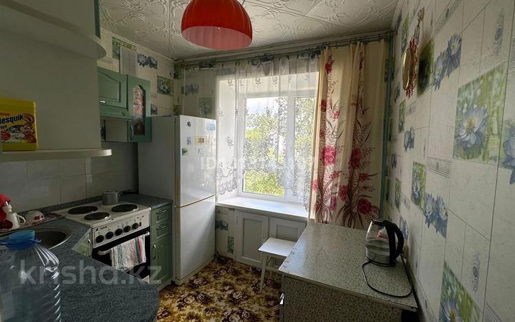 2-бөлмелі пәтер · 42 м² · 4/5 қабат, 2 мкр 42 — Центр, бағасы: 2.6 млн ₸ в Качаре — фото 2