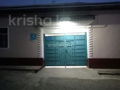 Отдельный дом · 5 комнат · 180 м² · 8 сот., Токмагамбетов 4 — Школа интернат за 26 млн ₸ в Сарыагаш
