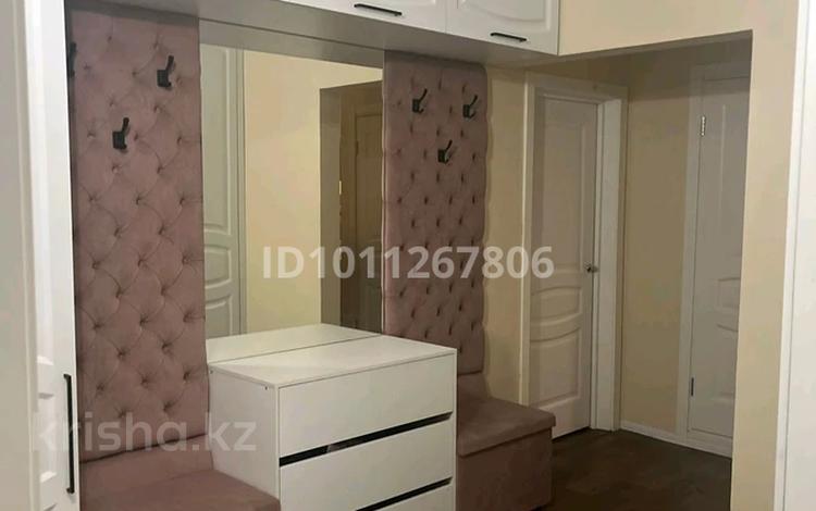 3-комнатная квартира · 65 м² · 2/10 этаж, мкр Юго-Восток, Мкр Юго-Восток, мкр Степной 4 за 25.5 млн ₸ в Караганде, Казыбек би р-н — фото 2