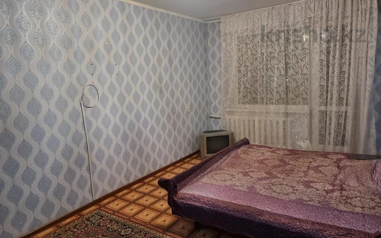 1-комнатная квартира, 30 м², 5/5 этаж, Казахстанская за 4.9 млн 〒 в Шахтинске — фото 5