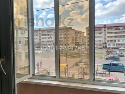 3-бөлмелі пәтер · 100 м² · 2/5 қабат, Арай-2 ш/а. 8 — рядом НИШ, бағасы: 29 млн ₸ в Таразе, мкр Арай-2