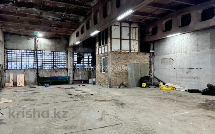 Офисы, склады · 216 м² за 367 200 ₸ в Усть-Каменогорске — фото 2