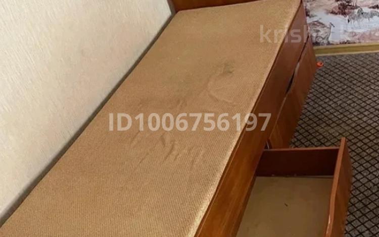 1 бөлме · 12 м², Серикбаева 1/1, бағасы: 140 000 ₸ в Усть-Каменогорске — фото 2