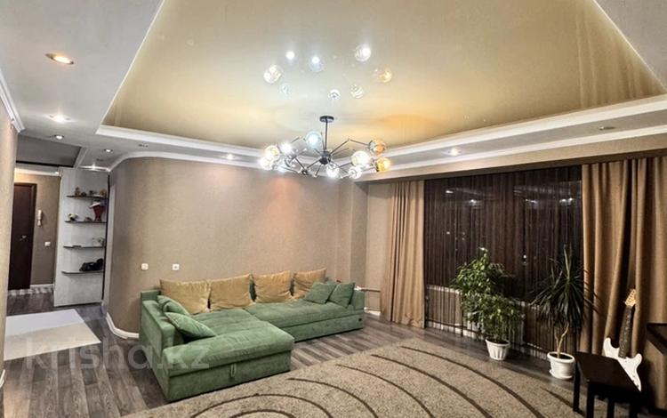 3-бөлмелі пәтер · 86.2 м² · 10/10 қабат, Казбек би 7/4, бағасы: 35 млн ₸ в Усть-Каменогорске — фото 2