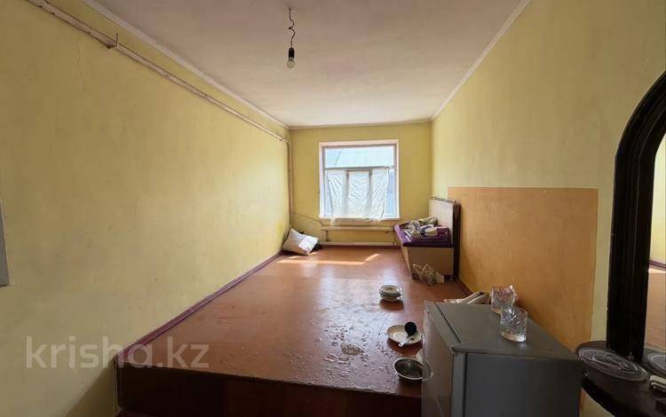 Отдельный дом · 3 комнаты · 80 м² · 8 сот., мкр Самал-2 6 за 130 000 ₸ в Шымкенте, Абайский р-н — фото 2