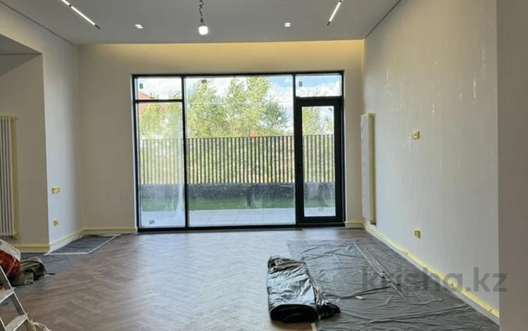 4-бөлмелі пәтер · 181 м² · 1/4 қабат, Аккемер 32а, бағасы: 195 млн ₸ в Астане, Есильский р-н — фото 2