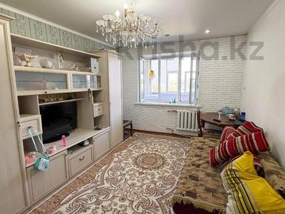Продажа квартир в Жетысу обл.: 3-комнатная квартира · 61 м² · 5/5 этаж, Жастар за 18 млн 〒 3-комнатная квартира · 61 м² · 5/5 этаж, Жастар за 18 млн 〒 в Талдыкоргане, мкр Жастар