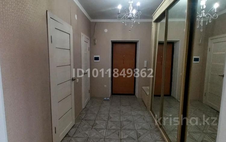 2-комнатная квартира · 90 м² · 10/10 этаж, мкр. Алтын орда, Алия Молдагулова 60 кор 1 за 29.5 млн ₸ в Актобе — фото 2