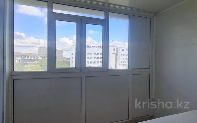 3-бөлмелі пәтер · 65.7 м² · 6/9 қабат, мкр 8, жубановых 288, бағасы: 18 млн ₸ в Актобе — фото 2
