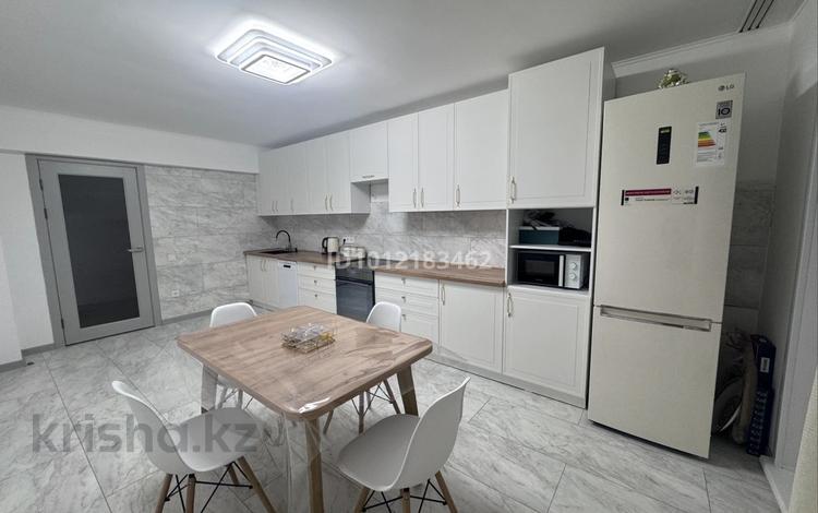 3-комнатная квартира · 127 м² · 2/3 этаж, ул. Катаева 95/2 за 42 млн ₸ в Павлодаре — фото 2