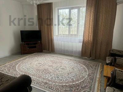 2-комнатная квартира · 80 м² · 2/9 этаж, Валиханова 13-21 за 350 000 〒 в Атырау