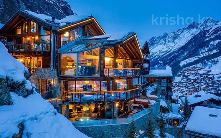 Бани, гостиницы и зоны отдыха · 4500 м² за ~ 9.9 млрд ₸ в Женеве — фото 2