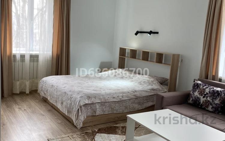 1-бөлмелі пәтер · 30 м² · 1/4 қабат, Байзак - Батыра 170 — Желтоксан, бағасы: 2 500 ₸ в Таразе — фото 2